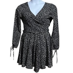 Princess Polly Black with White Floral Long Sleeve Mini Faux Wrap Dress Size 4
